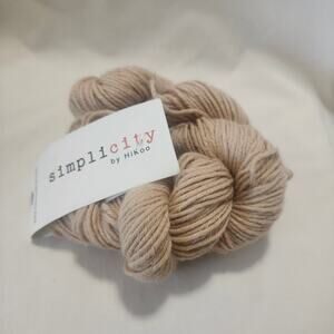 SIMPLICITY HIKOO Yarn  Color 019 Sahara Sand Merino Acrylic Nylon Dk 50g B16